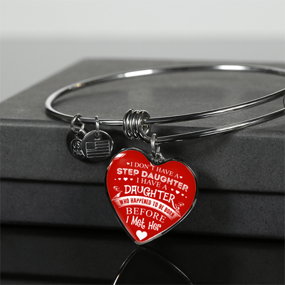 I DON'T HAVE A STEPDAUGHTER, SILVER OR GOLD FINISHED HEART SHAPED NECKLACE AND BANGLE BRACELET (WHITE ON RED) EO - podprintz.com